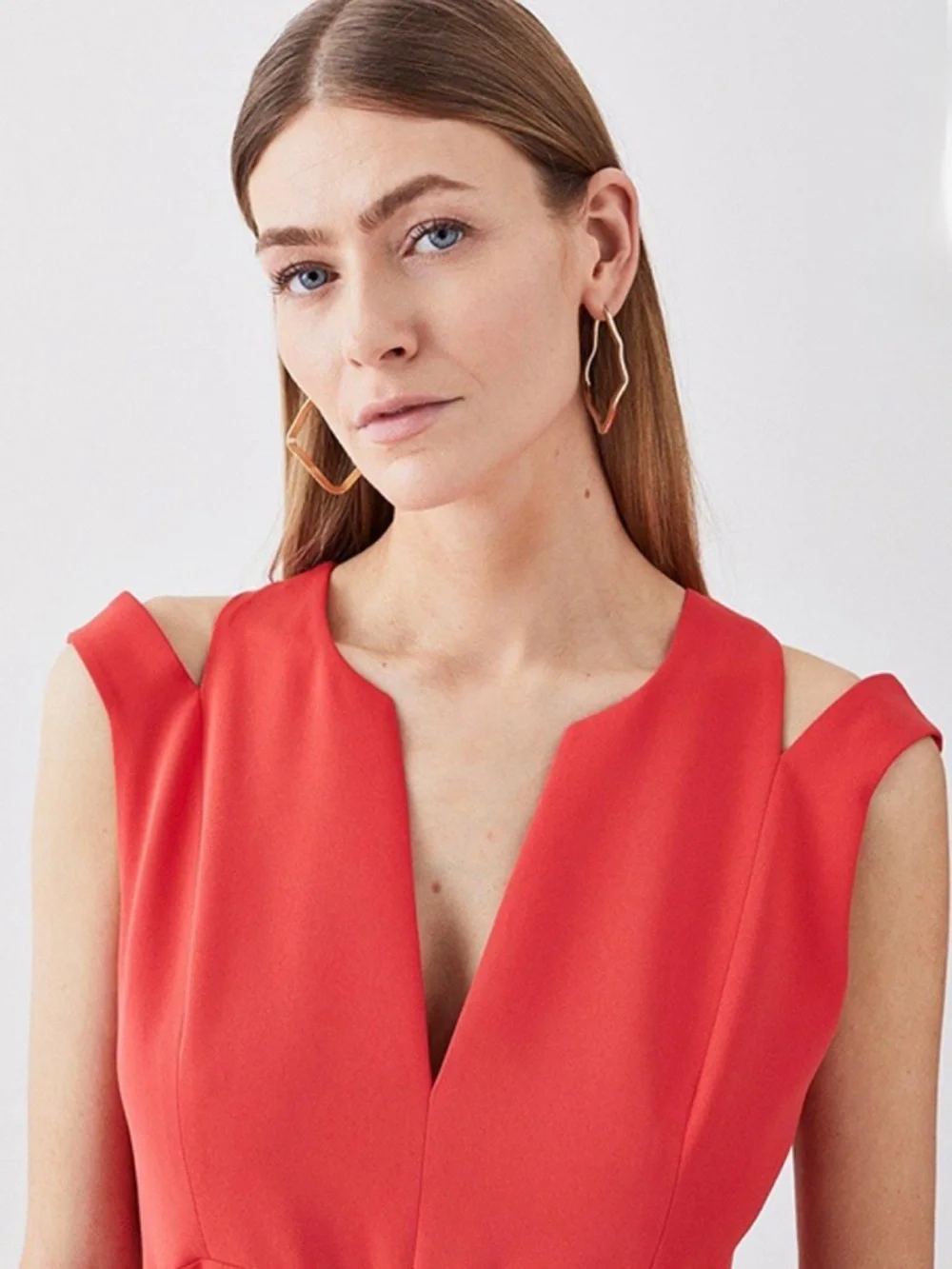 Karen Millen Scarlet Wide-Leg Belted Jumpsuit - Picture 7 of 13